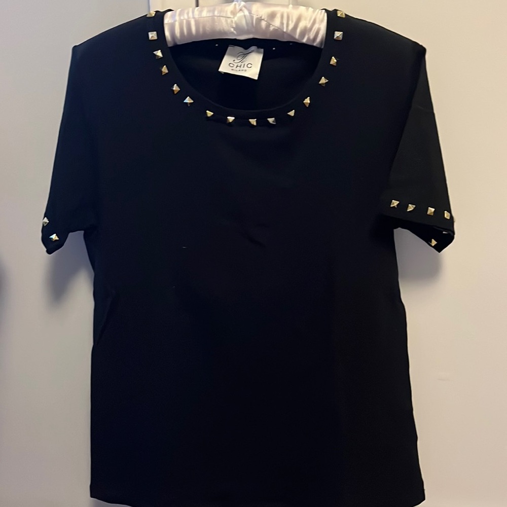 Lovely t-shirt with Valentino-style studs M/L